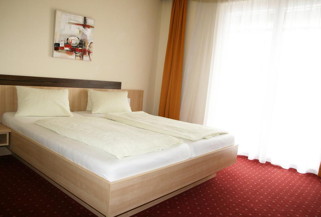 Pension Pleikner ミルシュタット 部屋 写真